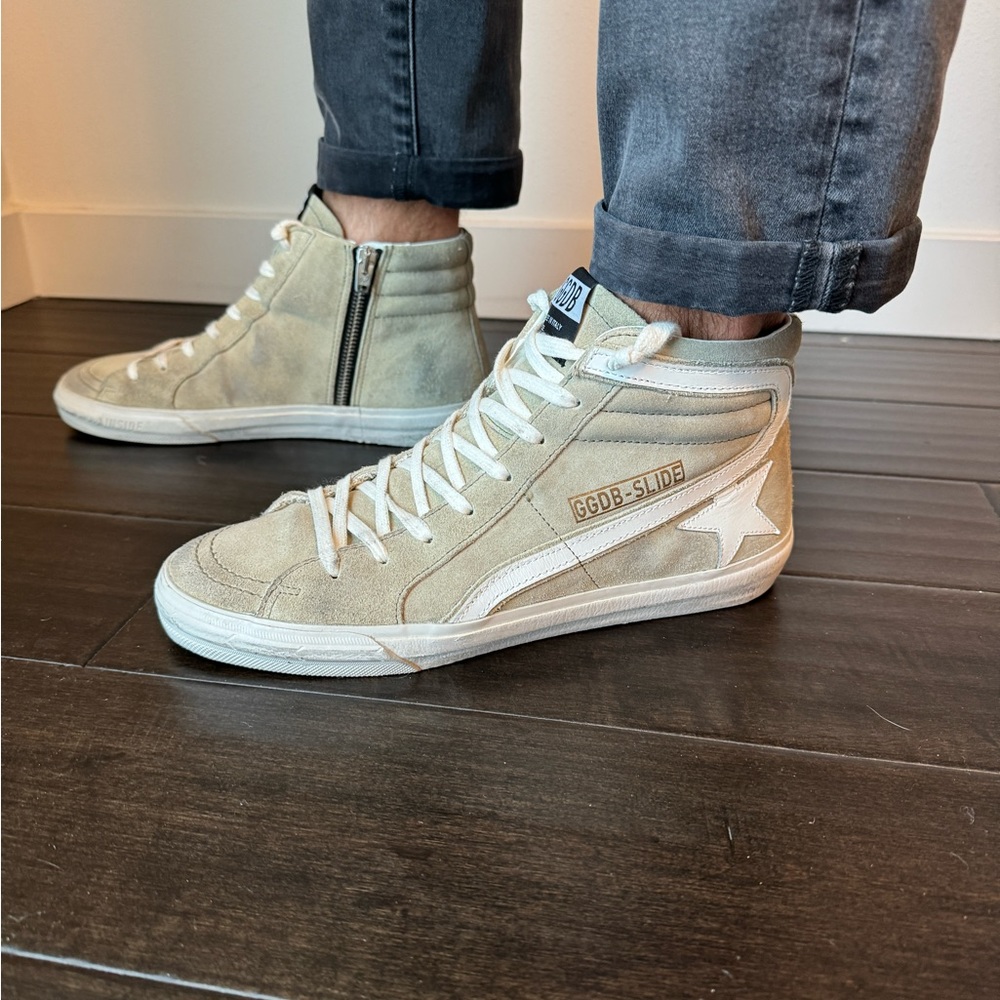 Golden Goose Mens Slide in military green suede with star and white flash